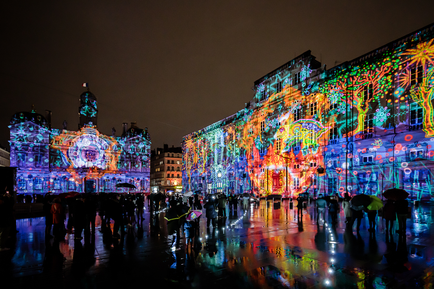 Fête des Lumières 2021"Le lapin dans la Lune" place des Terreaux © Brice Robert