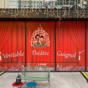 Véritable théâtre guignol de l’hôtel Dieu - © Rémy Vallin